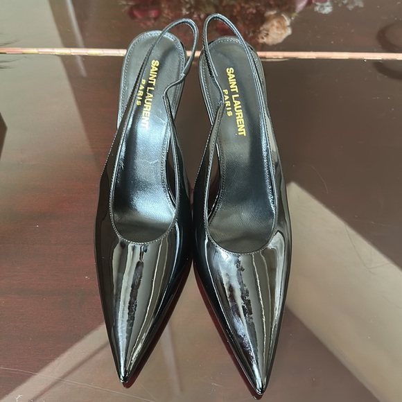 Saint Laurent Slingback Pump With a Pointed Toe - Picture 7 of 14